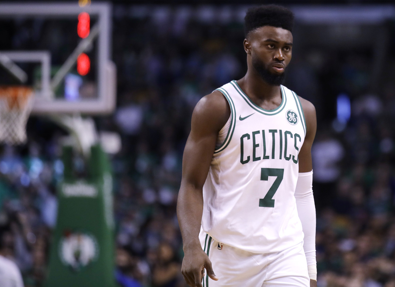 北青：国足最早明年1月在南方集训，30岁以上球员大多将淡出（北青：国足最快明年1月赴南方集训，30岁以上球员将大幅减少入选）