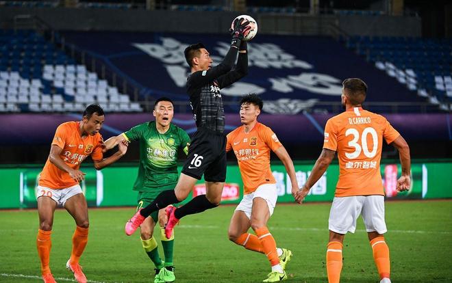 今日灰熊对阵快船 布兰登·克拉克出场状态升级为小概率出战（灰熊今日迎战快船，布兰登·克拉克出场状态上调至小概率出战）