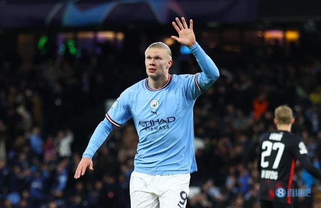 图片报：拜仁考虑同意在于帕新合同加入第一年生效的解约条款（Bild：拜仁或同意在于帕新约中加入首年生效的解约条款）