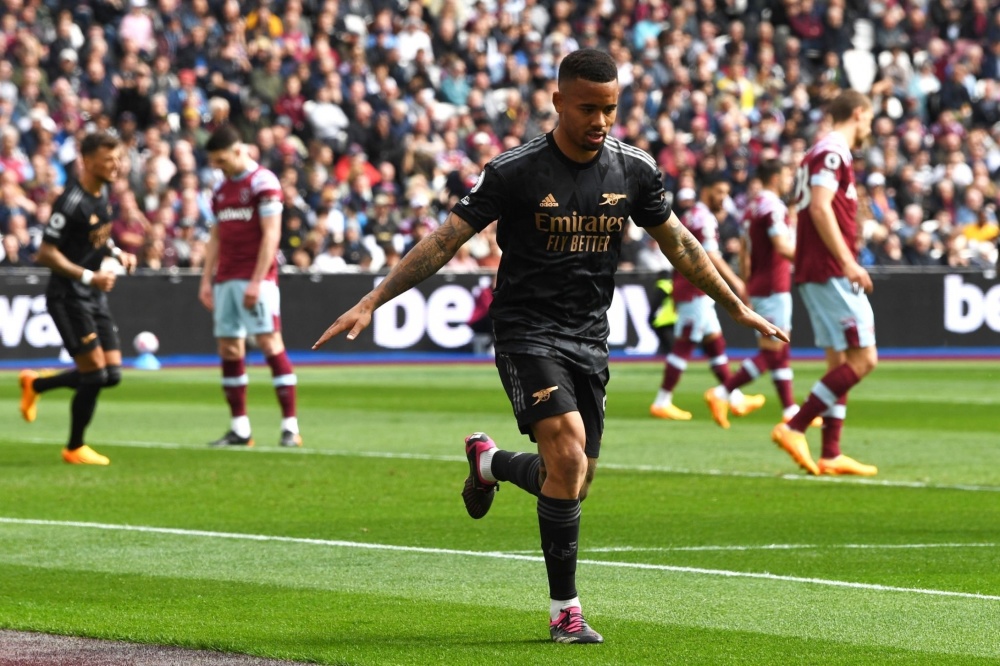 篮球NBA官方公布最新球队攻防效率榜（NBA官方发布最新球队攻防效率榜单）