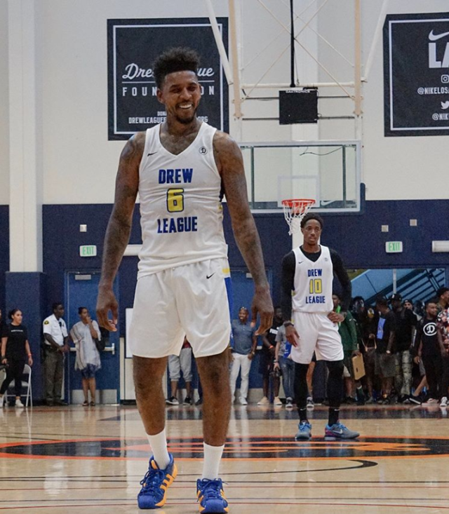 前裁判：米兰确实不该被判点球，但主裁判给的理由有问题（前裁判：米兰这点球确实不该判，但主裁的判罚理由不当）