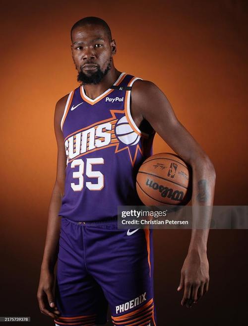 阿努诺比：因伤缺阵坐在场边一点也不好受，复出的感觉真棒（阿努诺比谈伤停：场边干着急太难受，重返赛场感觉太棒）