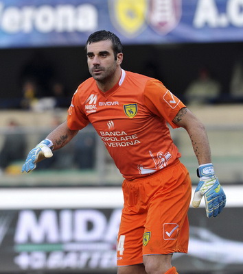 官方：深圳青年人球员韩光徽退役，曾在北理工效力多年（深圳青年人官宣：韩光徽退役，曾长期效力北理工）