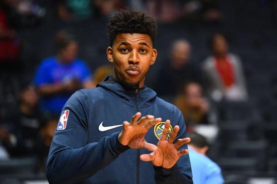 法尔克：若温哥华白浪夺冠穆勒将获30万欧，奖金和在拜仁一样（法尔克：温哥华白浪若登顶，穆勒将拿30万欧奖金，与在拜仁相同）