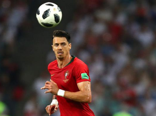 历史性胜利！埃迪·豪首次在英超战胜曼城，过往2平16负（里程碑之战！埃迪·豪英超首次击败曼城，此前2平16负）